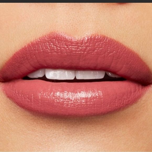 Hey, Frenchie! “ Love Me Liquid Lipcolour - Picture 2 of 7